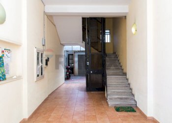 Scale - Trilocale VIA CARONDA
 
279, Catania - foto 6