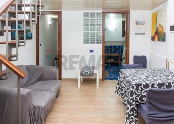 Soggiorno - Trilocale VIA CARONDA
 
279, Catania - foto 15