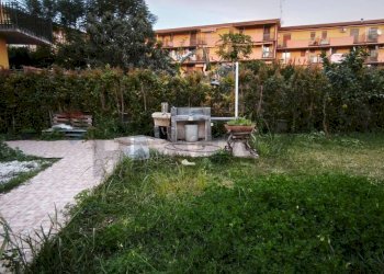 Giardino - Casa semi indipendente Via Diana
 
140, Fiumefreddo di Sicilia - foto 12