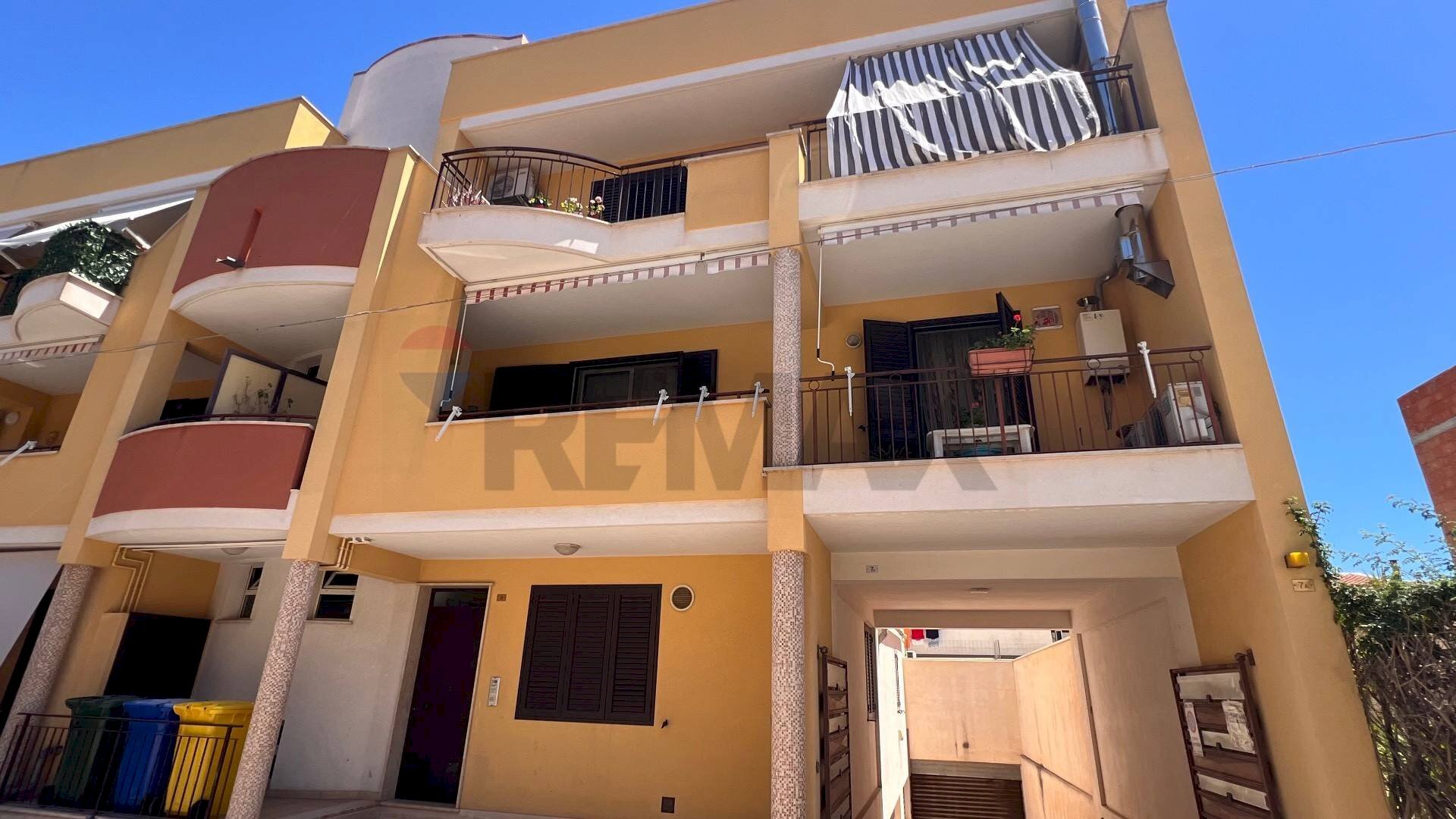 Edificio all\'aperto - Attico Via E. Che Guevara Vittoria
 
9, Vittoria - foto 3