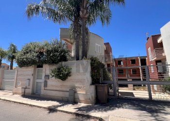 Edificio all\'aperto - Appartamento Via Giovanni Falcone
 
snc, Vittoria - foto 16