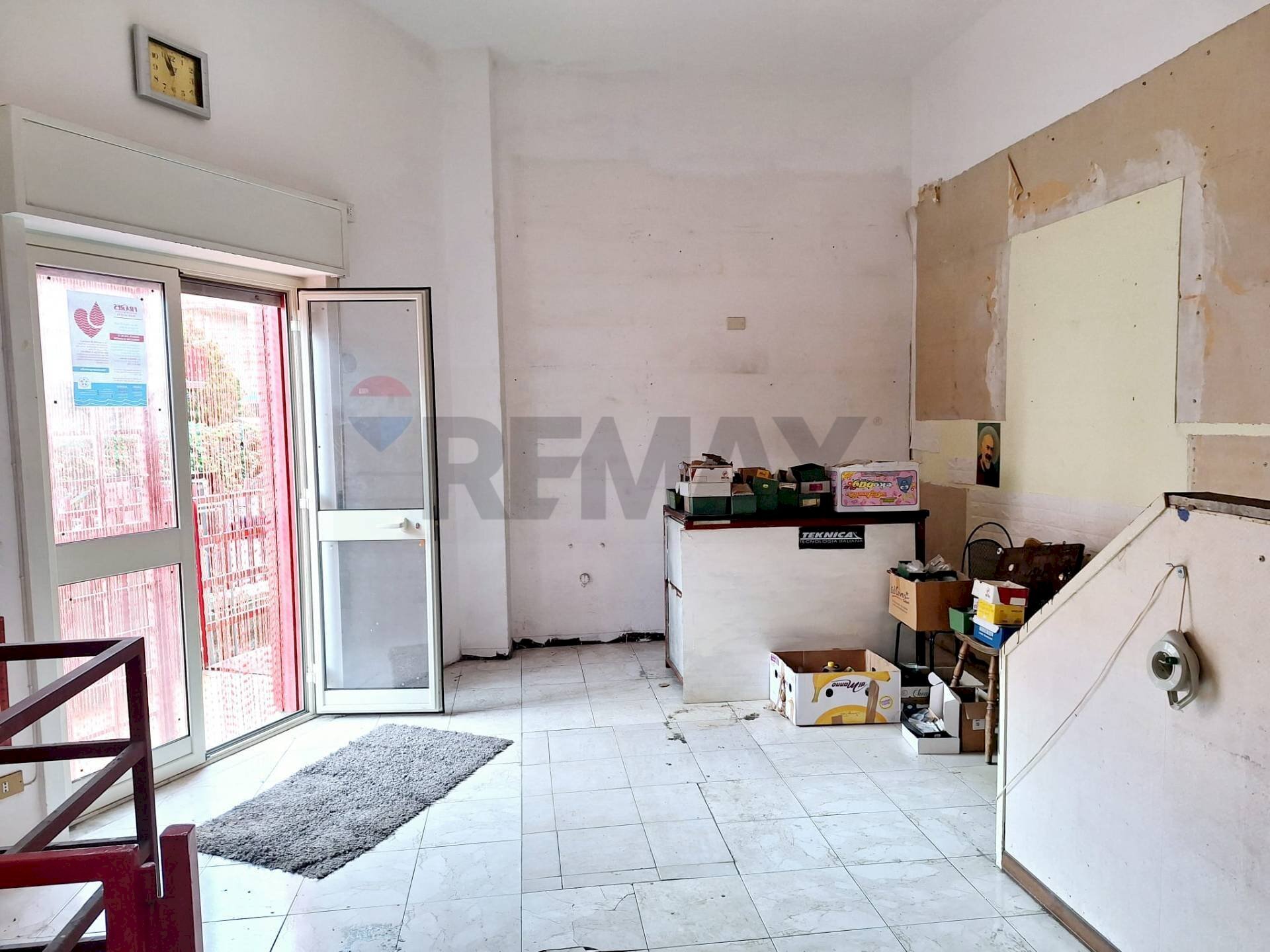 Camera / camera da letto - Shop Via dell'Arca
 
6/A, Mascalucia - photo 2