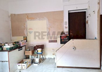 Camera / camera da letto - Shop Via dell'Arca
 
6/A, Mascalucia - photo 4