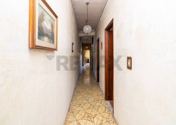 Hall / corridoio - Quadrilocale Via dei Vespri
 
96/E, Misterbianco - foto 31