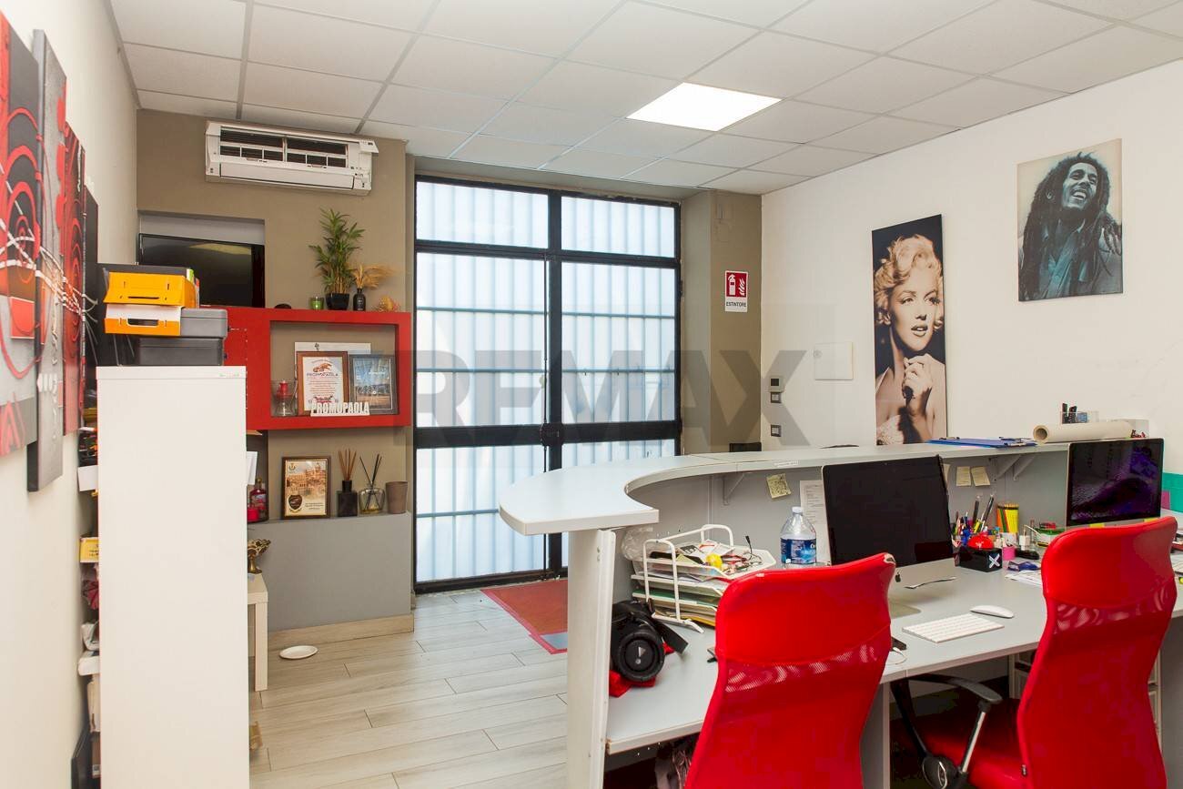 Ufficio - Commercial Premises Via Fratelli Bandiera
 
77, Gravina di Catania - photo 3