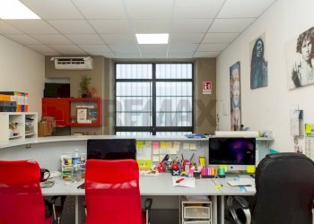 Ufficio - Locale Commerciale Via Fratelli Bandiera
 
77, Gravina di Catania - foto 16