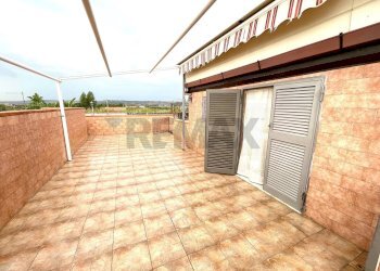 Terrazza - Casa semi indipendente SS 114 Orientale Sicula
 
snc, Carlentini - foto 15