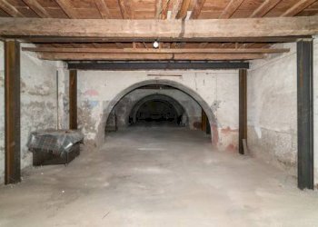 Parcheggio - Locale Commerciale Via Cristoforo Colombo
 
28, Catania - foto 2