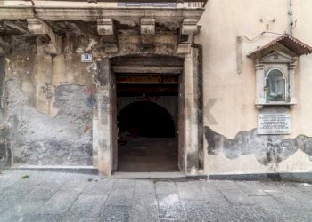 Edificio all\'aperto - Locale Commerciale Via Cristoforo Colombo
 
28, Catania - foto 27