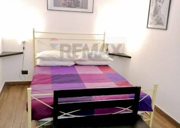 Camera / camera da letto - Casa indipendente Via Plebiscito
 
187, Catania - foto 17