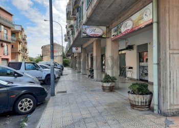 Edificio all\'aperto - Locale Commerciale Via Agnone
 
100, Lentini - foto 6