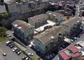 Edificio all\'aperto - Locale Commerciale Via Agnone
 
100, Lentini - foto 9