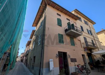 Edificio all\'aperto - Appartamento Via del Forte
 
46/48, Castiglione del Lago - foto 1