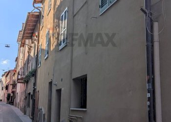 Edificio all\'aperto - Appartamento Via del Forte
 
46/48, Castiglione del Lago - foto 2