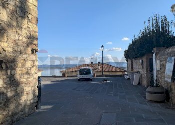 Edificio all\'aperto - Appartamento Via del Forte
 
46/48, Castiglione del Lago - foto 8