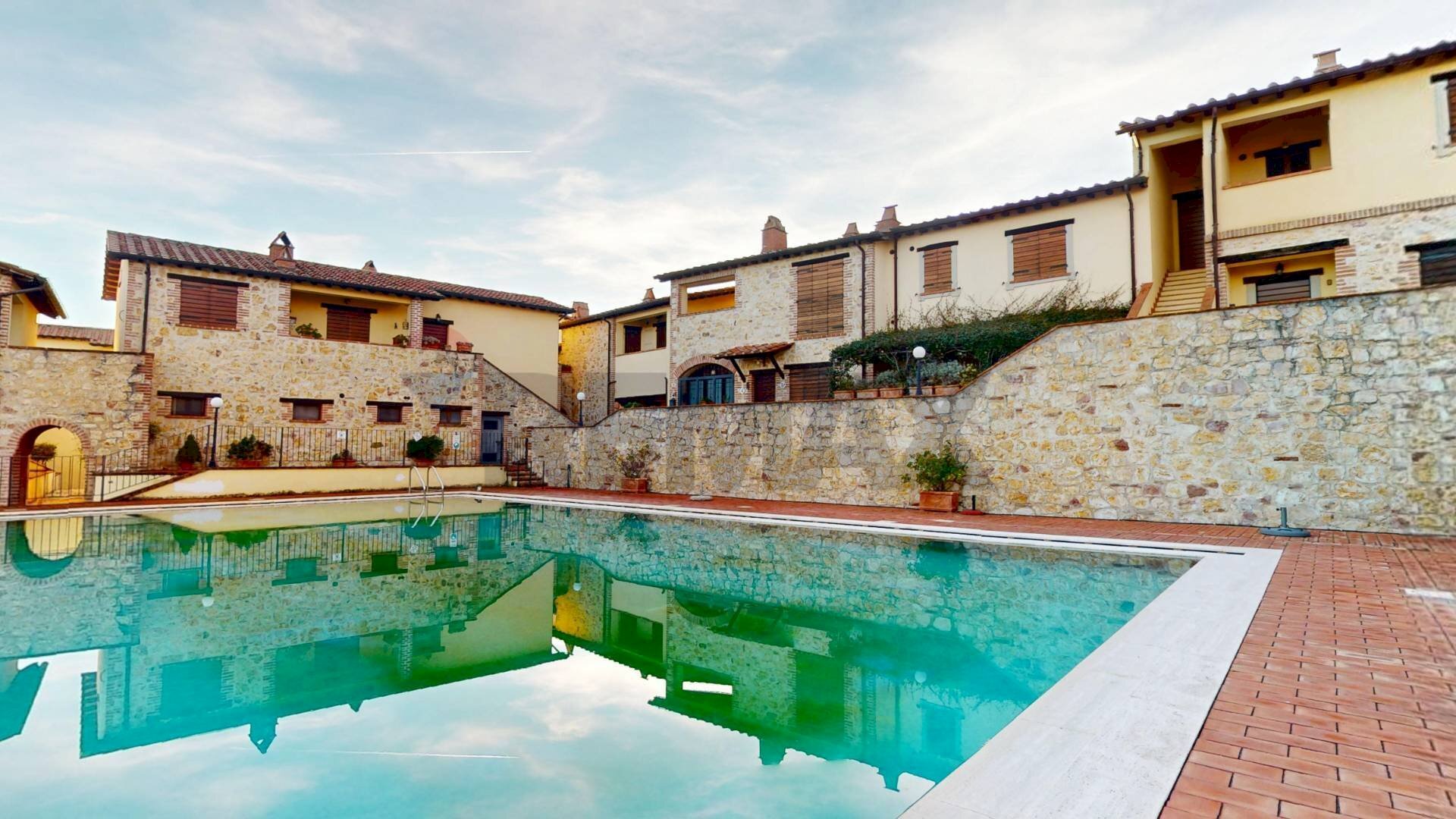 Piscina - Two-room apartment Strada Provinciale 421
 
18, Collazzone - photo 1