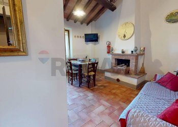 Sala da pranzo - Bilocale Strada Provinciale 421
 
18, Collazzone - foto 12