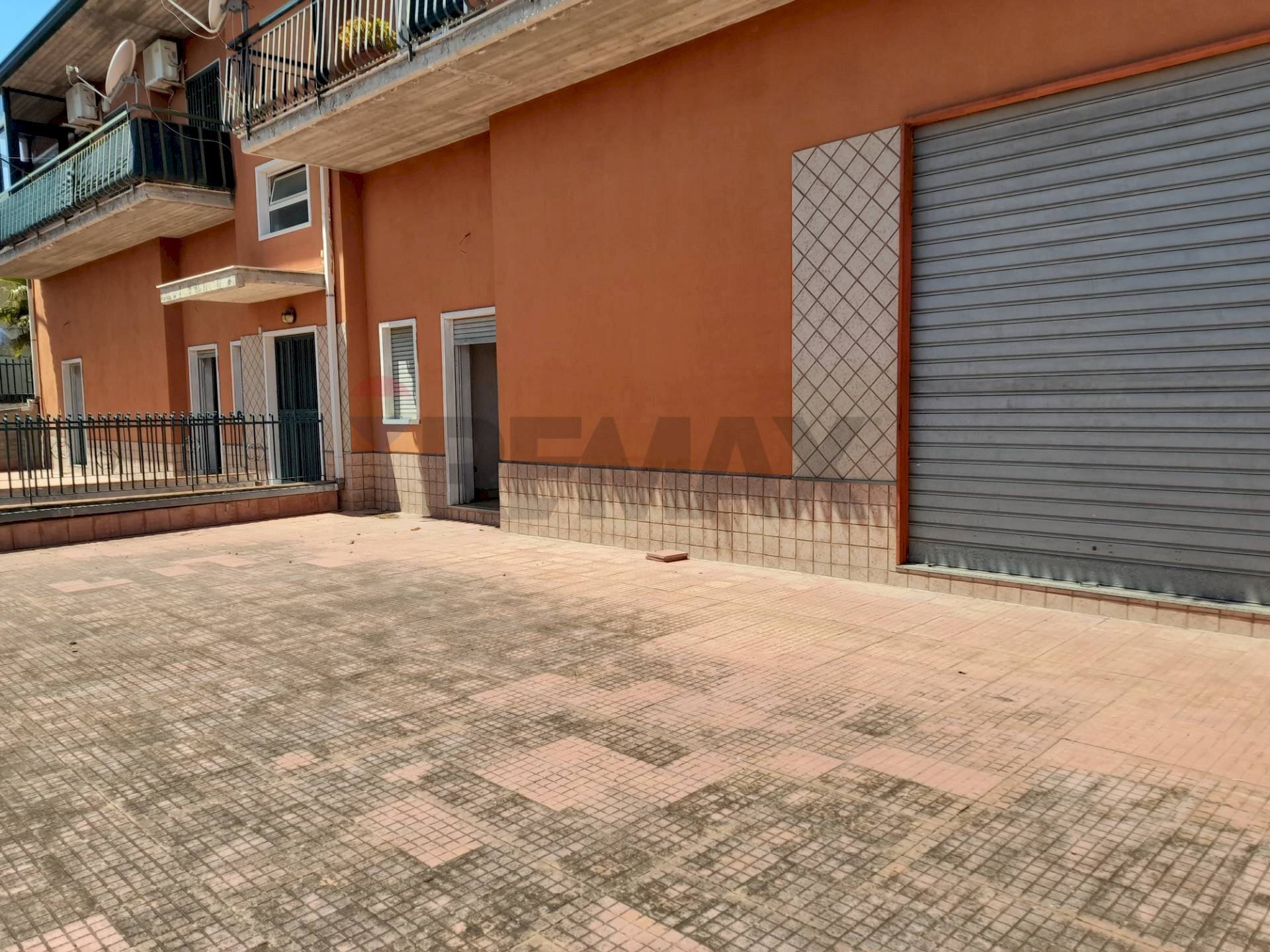 Terrazza - Locale Commerciale via Palermo, San Pietro Clarenza - foto 3