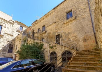 Edificio all\'aperto - Appartamento Via Roma
 
467, Enna - foto 1