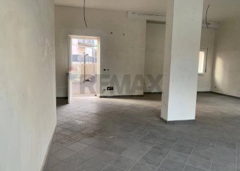 Stanza vuota - Locale Commerciale VIA:ROMA, Camporotondo Etneo - foto 6