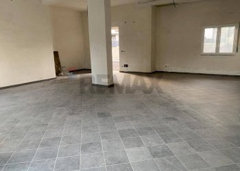 Stanza vuota - Locale Commerciale VIA:ROMA, Camporotondo Etneo - foto 14