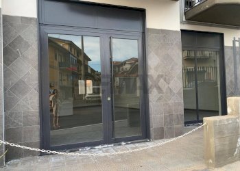 Edificio all\'aperto - Locale Commerciale VIA:ROMA, Camporotondo Etneo - foto 15