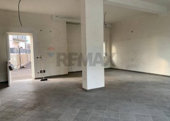 Stanza vuota - Locale Commerciale VIA:ROMA, Camporotondo Etneo - foto 30