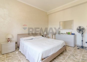 Camera / camera da letto - Quadrilocale Via Alcide De Gasperi
 
17, Sant'Agata Li Battiati - foto 24