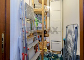 Dispensa di stoccaggio - Quadrilocale Via Alcide De Gasperi
 
17, Sant'Agata Li Battiati - foto 30