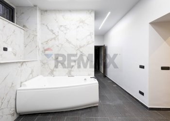 Bagno - Appartamento Via Duca Degli Abruzzi
 
172, Catania - foto 1