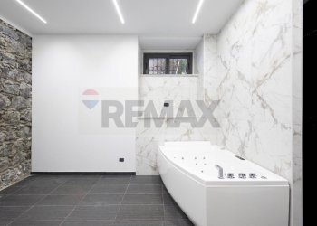 Bagno - Appartamento Via Duca Degli Abruzzi
 
172, Catania - foto 2