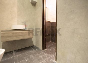 Bagno - Appartamento Via Duca Degli Abruzzi
 
172, Catania - foto 9