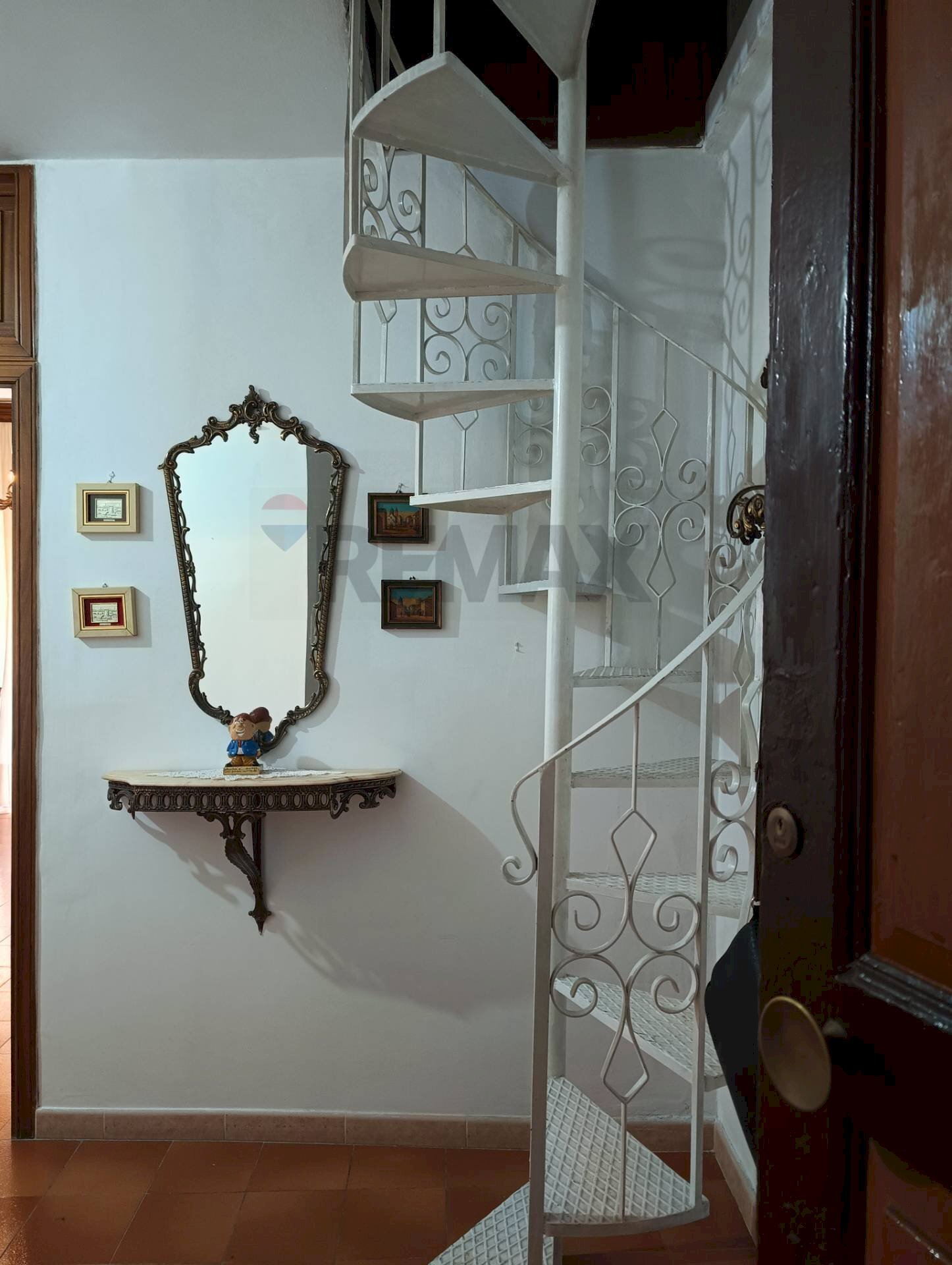 Scale - Quadrilocale Corso Madonna della Libera
 
50, Rodi Garganico - foto 2