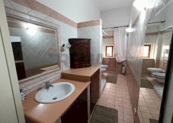 Bagno - Quadrilocale Corso Madonna della Libera
 
50, Rodi Garganico - foto 30