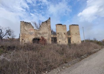 Casa all\'aperto - Rustic Via Vasche di San Giacomo 30, L'Aquila - photo 1