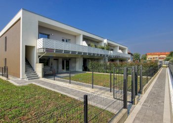 Casa all\'aperto - Quadrilocale VIA MONTE GRAPPA, Treviolo - foto 2