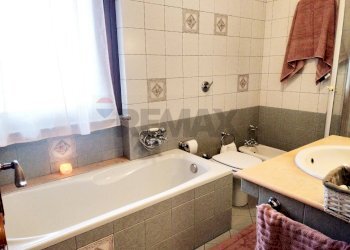 Bagno - Villa a Schiera via roma
 
207, Borgo San Siro - foto 31