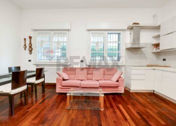 Sala da pranzo - Bilocale Calini
 
6, Legnano - foto 1