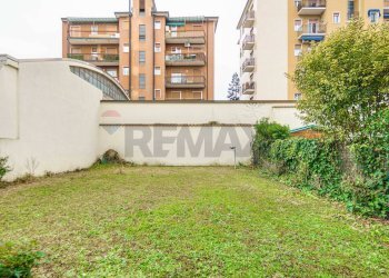 Giardino - Bilocale Calini
 
6, Legnano - foto 16