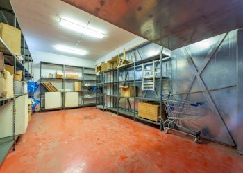 Dispensa di stoccaggio - Box via Casilina
 
1940, Roma - foto 4