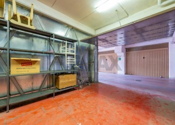 Non correlato - Box via Casilina
 
1940, Roma - foto 9