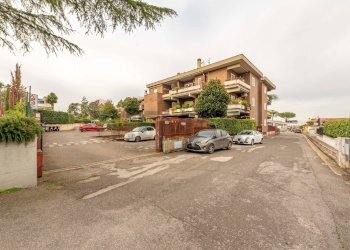 Edificio all\'aperto - Box via Casilina
 
1940, Roma - foto 16