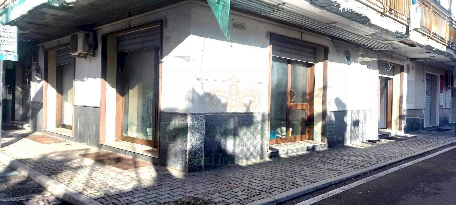 Foto 1 - Locale Commerciale via giuseppe bonaparte, Santa Maria Capua Vetere - foto 1