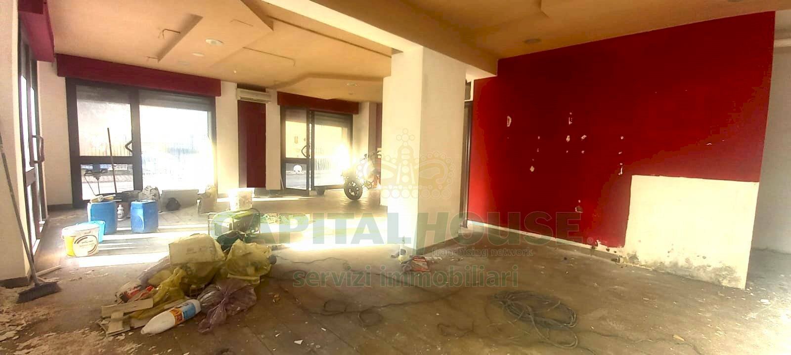 Foto 3 - Locale Commerciale via giuseppe bonaparte, Santa Maria Capua Vetere - foto 3