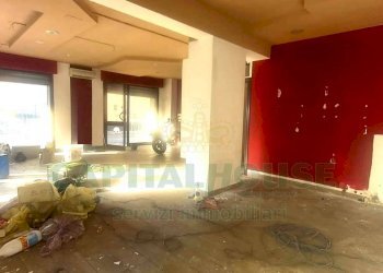 Foto 3 - Locale Commerciale via giuseppe bonaparte, Santa Maria Capua Vetere - foto 3