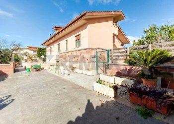 Casa all\'aperto - Villa Via Guatemala
 
14, Pomezia - photo 3