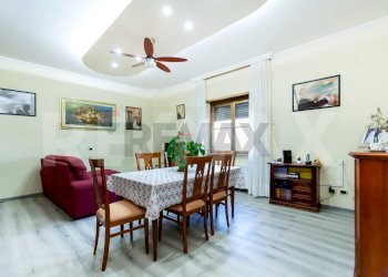 Sala da pranzo - Villa Via Guatemala
 
14, Pomezia - photo 8