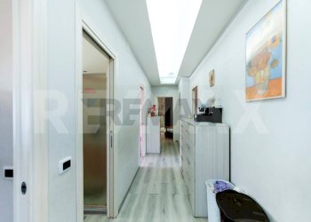 Hall / corridoio - Villa Via Guatemala
 
14, Pomezia - photo 15