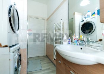 Bagno - Villa Via Guatemala
 
14, Pomezia - photo 19