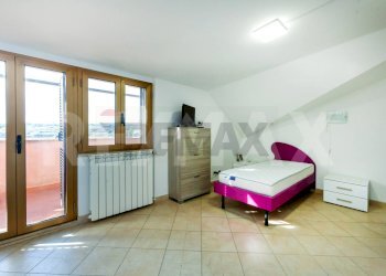 Camera / camera da letto - Villa Via Guatemala
 
14, Pomezia - photo 24